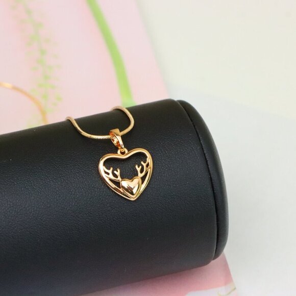 "Heart Shaped Rose Gold Pendant with Antler Design Accent, XPPT1267 - Picture 6 of 13